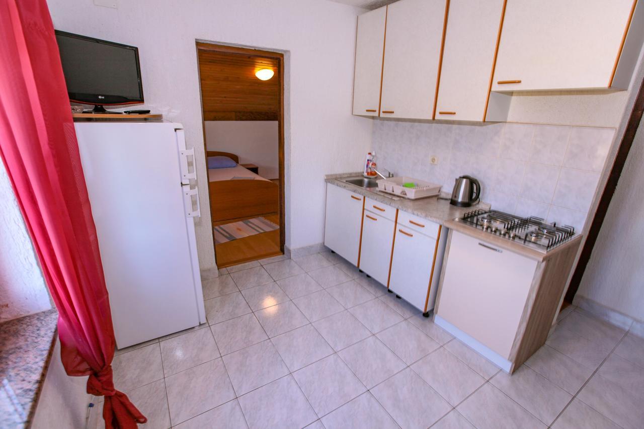 Apartments Dinko Novalja Luaran gambar