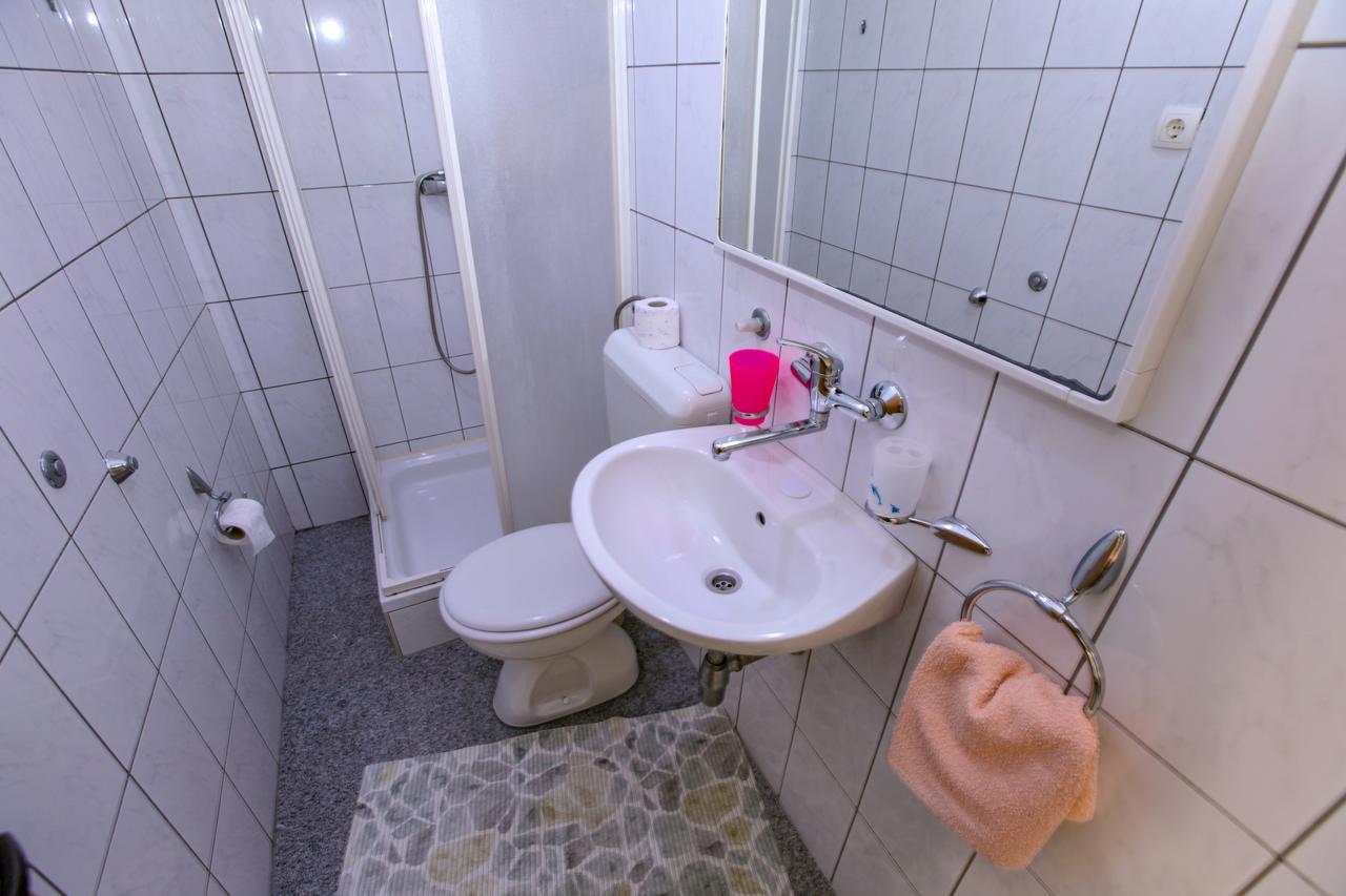 Apartments Dinko Novalja Luaran gambar