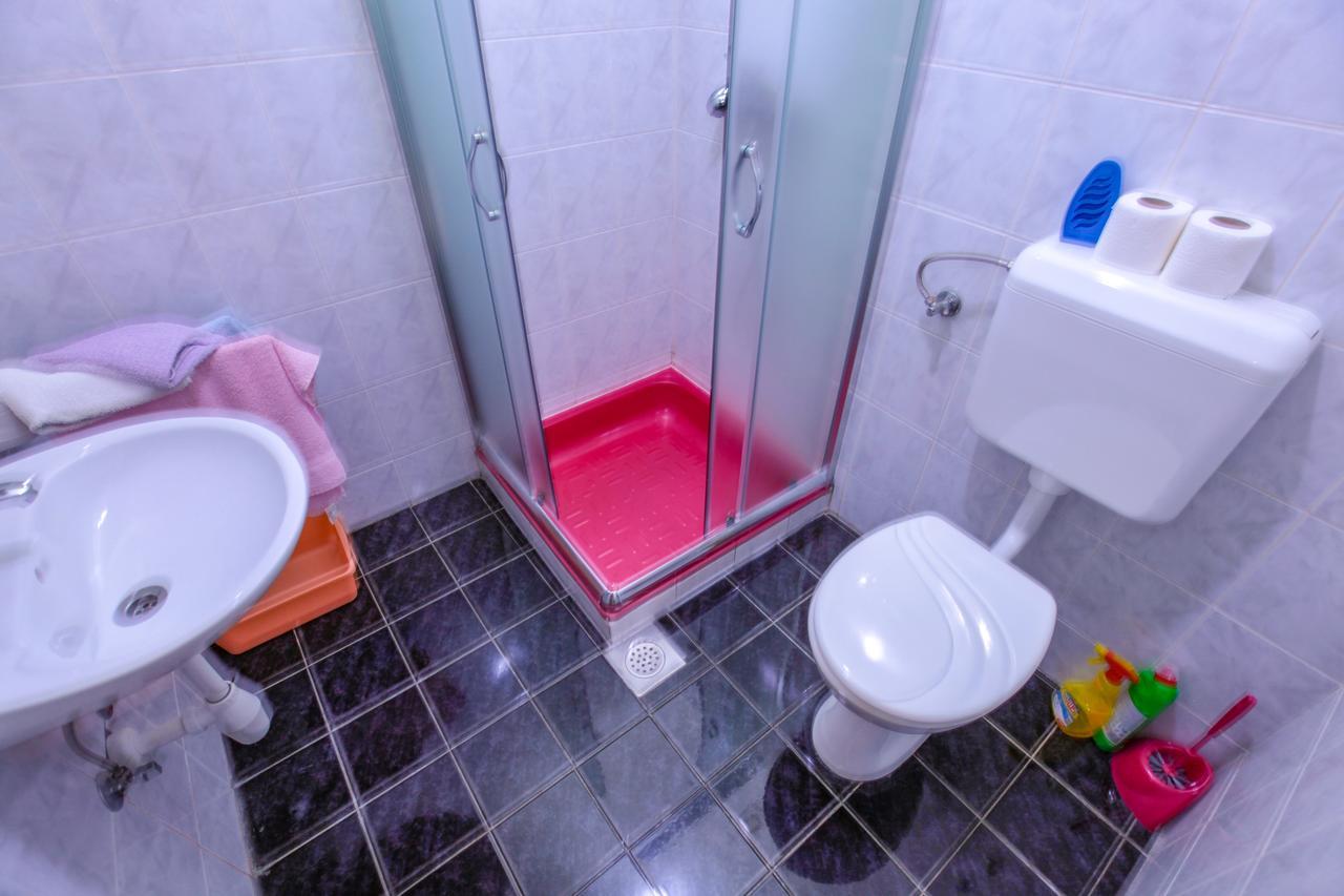 Apartments Dinko Novalja Luaran gambar